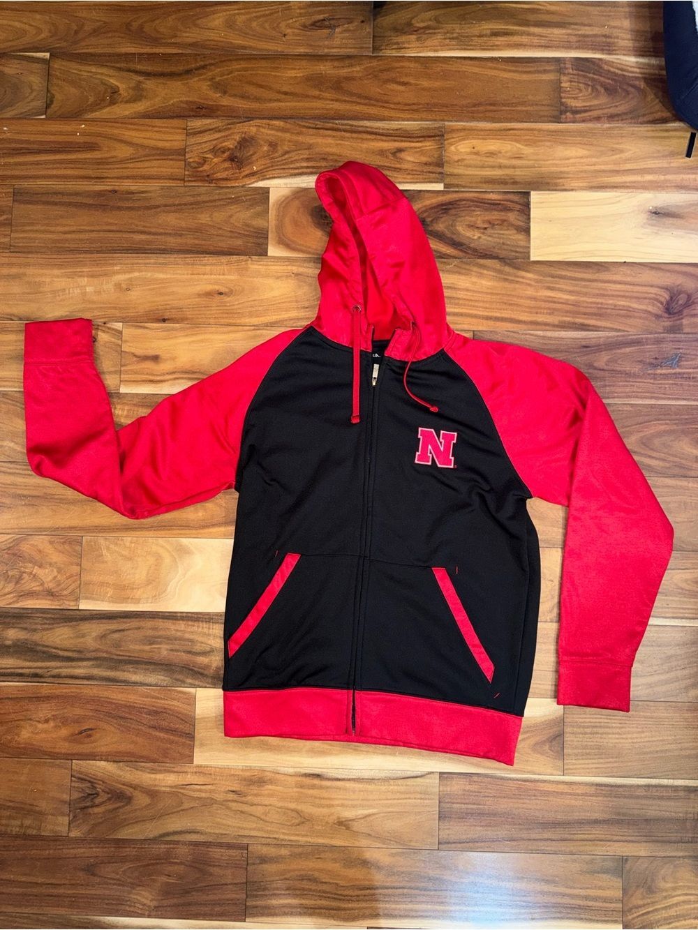 Antigua Men’s Black & Red Nebraska Huskers Hooded Zip Jacket size Medium